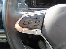 Volkswagen Tiguan 1.4 TSI 13kWh Life SUV 5dr Petrol Plug-in Hybrid DSG Euro 6 (s/s) (245 ps) - U11635