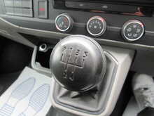 Volkswagen Transporter 2.0 TDI T28 Highline Panel Van 5dr Diesel Manual FWD SWB Euro 6 (s/s) (110 ps) - U11651