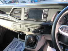 Volkswagen Transporter 2.0 TDI T28 Highline Panel Van 5dr Diesel Manual FWD SWB Euro 6 (s/s) (110 ps) - U11670