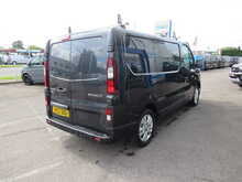Renault Trafic 2.0 dCi Blue SL28 Sport Panel Van 5dr Diesel Manual L1 H1 Euro 6 (s/s) (130 ps) - U11671