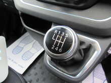 Renault Trafic 2.0 dCi Blue SL28 Sport Panel Van 5dr Diesel Manual L1 H1 Euro 6 (s/s) (130 ps) - U11677