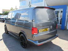 Volkswagen Transporter 2.0 TDI T28 Highline Panel Van 5dr Diesel Manual FWD SWB Euro 6 (s/s) (110 ps) - U11685