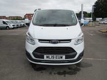 Ford Tourneo Custom 2.0 310 EcoBlue Titanium Minibus Double Cab 5dr Diesel Manual L2 Euro 6 (s/s) (130 ps) - U11730