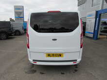 Ford Tourneo Custom 2.0 310 EcoBlue Titanium Minibus Double Cab 5dr Diesel Manual L2 Euro 6 (s/s) (130 ps) - U11730