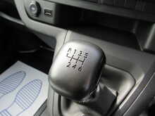 Peugeot Expert BlueHDi 1000 Professional Premium + LWB Euro 6 Van - U11745