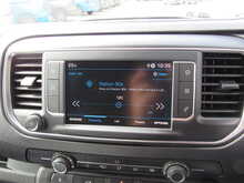 Peugeot Expert BlueHDi 1000 Professional Premium + LWB Euro 6 Van - U11745
