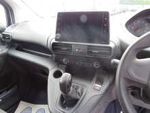 Peugeot Partner 1.5 BlueHDi 1000 Professional Standard Panel Van 5dr Diesel Manual SWB Euro 6 (100 bhp) - U11748