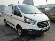 Ford Transit Custom 320 EcoBlue Euro 6 Van with air con work lamps racking 2.0 5dr Panel Van Manual Diesel - U11776