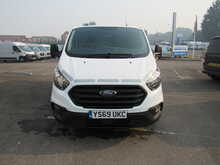 Ford Transit Custom 320 EcoBlue Euro 6 Van with air con work lamps racking 2.0 5dr Panel Van Manual Diesel - U11776