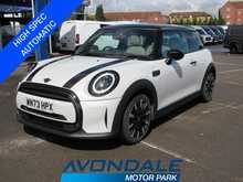MINI Hatch Cooper Exclusive Automatic 1.5 Petrol High Spec - U11783