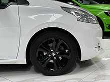 2013/13 PEUGEOT 208 1.6 ALLURE EDITION + AUTO + NAVIGATION + 34K MILES FSH