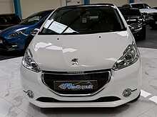 2013/13 PEUGEOT 208 1.6 ALLURE EDITION + AUTO + NAVIGATION + 34K MILES FSH
