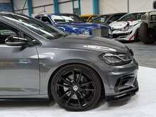 2019 VW GOLF R + DSG + 3 DOOR + PAN SUNROOF + PRETORIAS + NAVIGATION + MUCH MORE