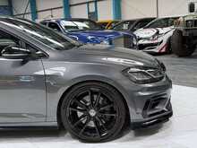 2019 VW GOLF R + DSG + 3 DOOR + PAN SUNROOF + PRETORIAS + NAVIGATION + MUCH MORE