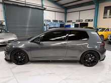 2019 VW GOLF R + DSG + 3 DOOR + PAN SUNROOF + PRETORIAS + NAVIGATION + MUCH MORE