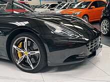 2014 FERRARI CALIFORNIA V8 COMVERTIBLE + CERAMICS + CARBON PACK + 15K OF OPTIONS + 22K MILES FSH