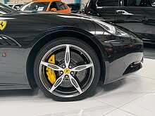 2014 FERRARI CALIFORNIA V8 COMVERTIBLE + CERAMICS + CARBON PACK + 15K OF OPTIONS + 22K MILES FSH