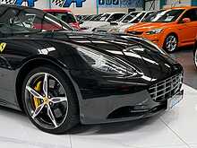 2014 FERRARI CALIFORNIA V8 COMVERTIBLE + CERAMICS + CARBON PACK + 15K OF OPTIONS + 22K MILES FSH
