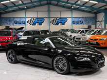 2010/60 AUDI R8 V10 SPYDER + RARE MANUAL!! + ONLY 35K MILES FSH