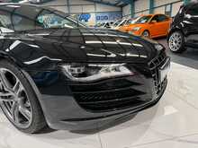 2010/60 AUDI R8 V10 SPYDER + RARE MANUAL!! + ONLY 35K MILES FSH