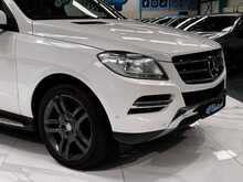 2014 MERCEDES BENZ ML250 BLUETEC SE + HEATED SEATS + COMMAND