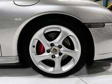 2002/52 PORSCHE 911 996 TURBO + 16X SERVICE STAMPS + STUNNING EXAMPLE