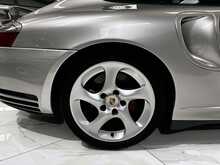 2002/52 PORSCHE 911 996 TURBO + 16X SERVICE STAMPS + STUNNING EXAMPLE