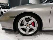 2002/52 PORSCHE 911 996 TURBO + 16X SERVICE STAMPS + STUNNING EXAMPLE