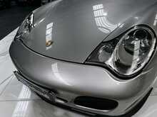 2002/52 PORSCHE 911 996 TURBO + 16X SERVICE STAMPS + STUNNING EXAMPLE