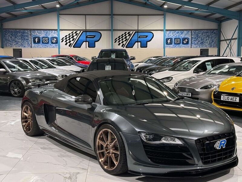 Spyder V10 Quattro 5.2 2dr Convertible Automatic Petrol