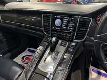 2013/63 PORSCHE PANAMERA TURBO S + OVER 24K OPTIONS INC REAR TV'S + PDSL