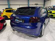 2010/60 AUDI S3 + S TRONIC + SPECIAL ORDER PAINT + EXCLUSIVE INTERIOR + MORE