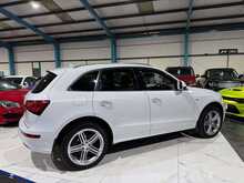 2016/66 AUDI Q5 S LINE PLUS 2.0 16V + DIESEL + S TRONIC