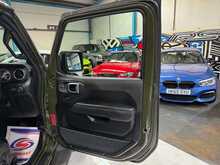 2021 JEEP WRANGLER OVERLAND 2.0 AUTO + 1 OF SARGE GREEN + HARDTOP + 24K MILES FSH