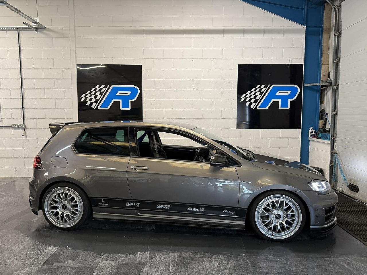 Volkswagen Golf TSI BlueMotion Tech R - U2240