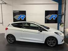 2017/67 FORD FIESTA ST X LINE 1.0 + 125BHP + ALLOYS + SAT NAVIGATION