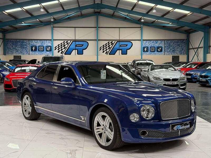 6.75 V8 Saloon 4dr Petrol Auto Euro 5 (505 bhp)