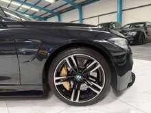 2015/65 BMW M4 3.0 BI TURBO DCT COUPE + CARBON CERAMICS + CARBON INTERIOR PACK & MORE