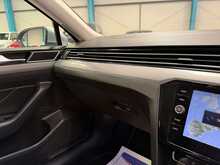 2019/69 VW PASSAT SEL 2.0 TDI + SAT NAVIGATION + 122K MILES