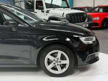 2019/69 AUDI A3 2.0 TDI SE TECKNIK + DIESEL + 150BHP + 52K MILES FSH