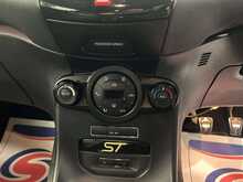 2015/15 FORD FIESTA ST-3 + STAGE 1 REMAP + 86K MILES FSH