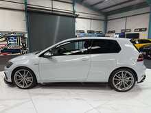 2017/67 VW GOLF R 3 DOOR + DSG + RARE ORYX PAINT + LEATHER + 91K MILES