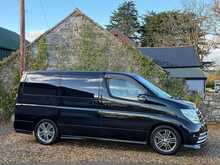 2009 NISSAN ELGRAND 3.5 V6 - SERIES 3 RIDER - REVERSE CAMERA - SAT NAV - 280BHP