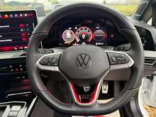 2024/74 VW GOLF GTI CLUBSPORT MK8.5 - DSG - HARMAN KARDON - SAT NAV - 300BHP