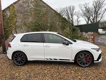 2024/74 VW GOLF GTI CLUBSPORT MK8.5 - DSG - HARMAN KARDON - SAT NAV - 300BHP