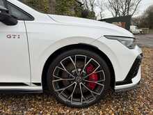 2024/74 VW GOLF GTI CLUBSPORT MK8.5 - DSG - HARMAN KARDON - SAT NAV - 300BHP