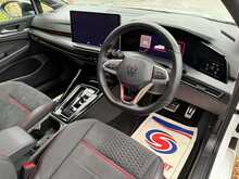 2024/74 VW GOLF GTI CLUBSPORT MK8.5 - DSG - HARMAN KARDON - SAT NAV - 300BHP
