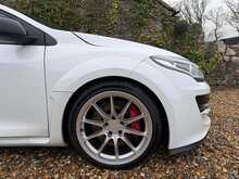 2014/64 RENAULT MEGANE RS275 TROPHY EDITION + AKRAPOVIC EXHAUST + MORE