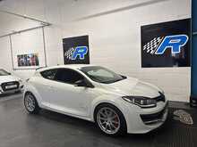 2014/64 RENAULT MEGANE RS275 TROPHY EDITION + AKRAPOVIC EXHAUST + MORE