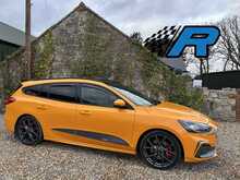 2019/69 FORD FOCUS ST ESTATE + RARE CAR + PANROOF + NAVIGATION & MORE